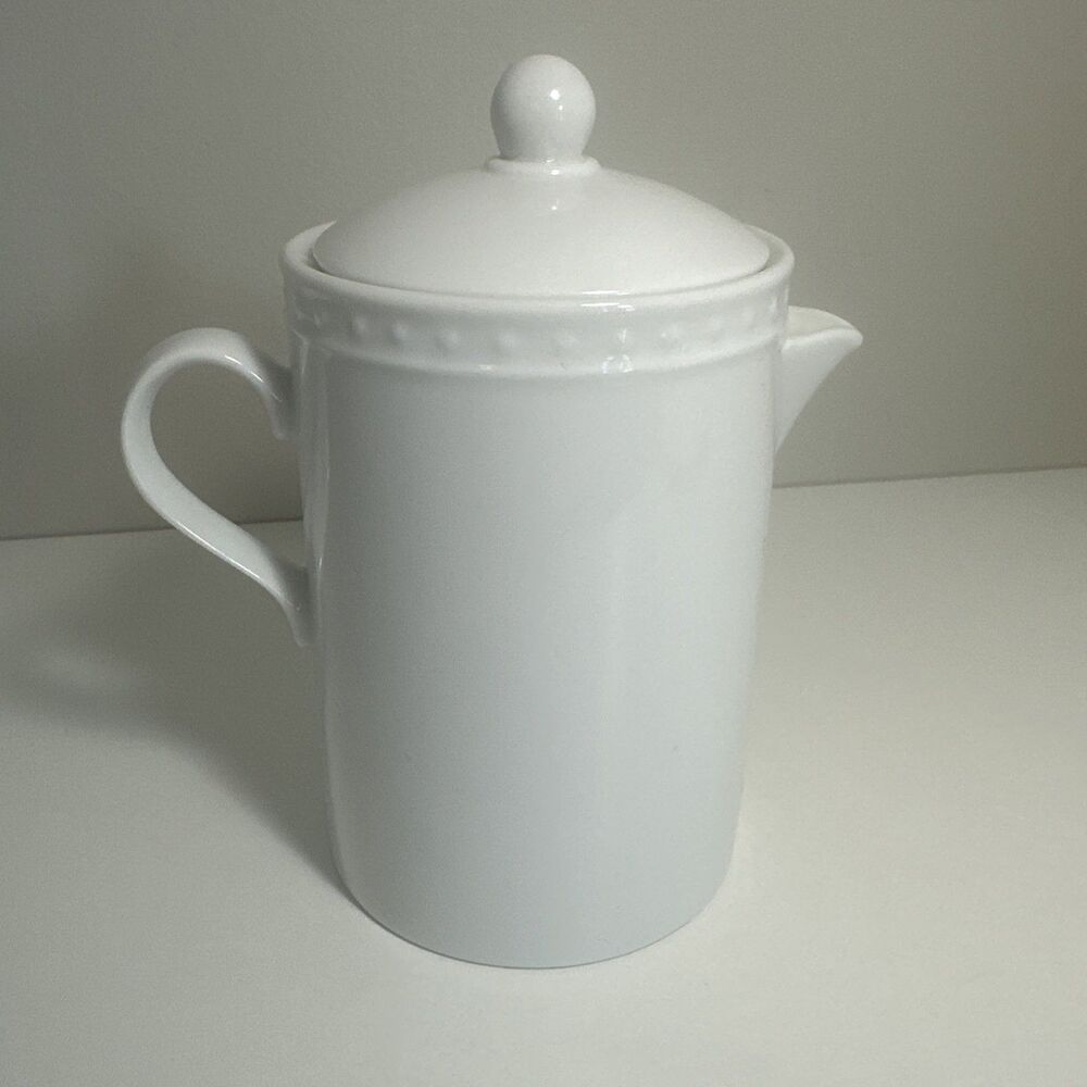 Crate & Barrel Staccato White Porcelain Creamer Kathleen Wills Japan
